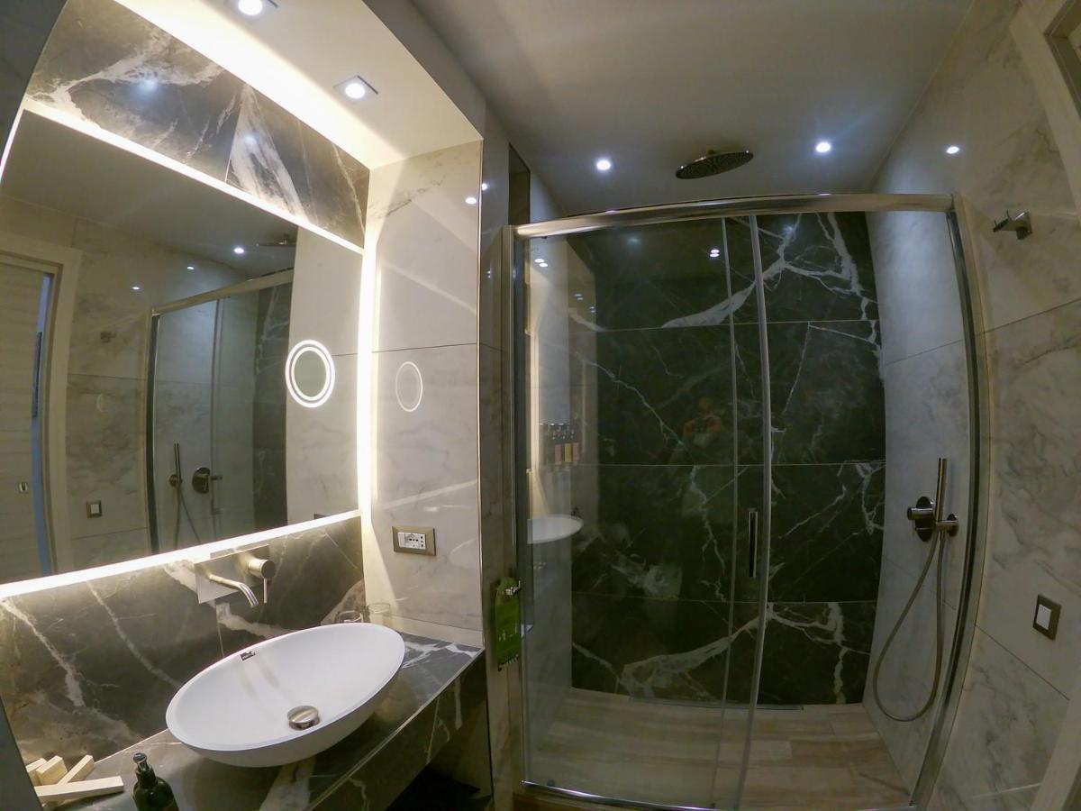 Municipio Luxury Suite Naples Exterior photo