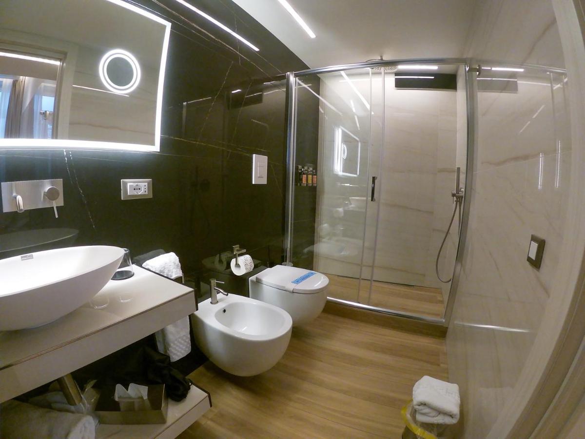 Municipio Luxury Suite Naples Exterior photo