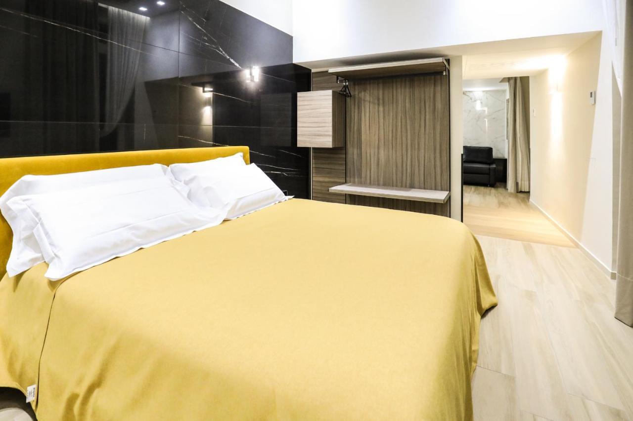 Municipio Luxury Suite Naples Exterior photo