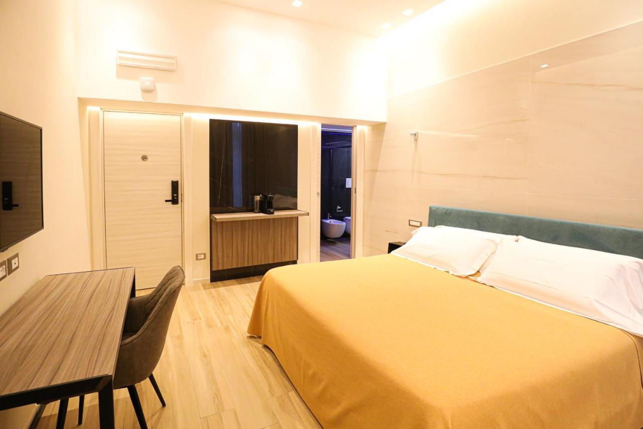 Municipio Luxury Suite Naples Exterior photo